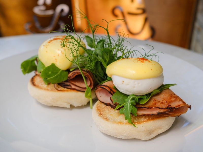 Eggs Benedict