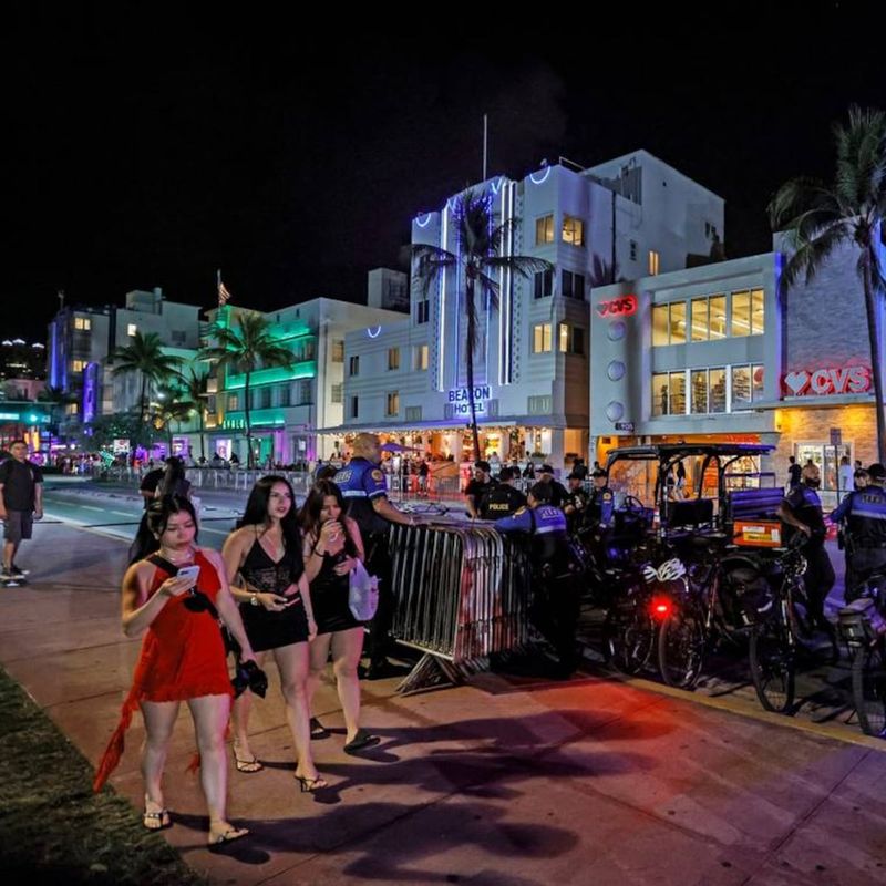 Miami, FL - Sunshine State's Shade-Throwing City