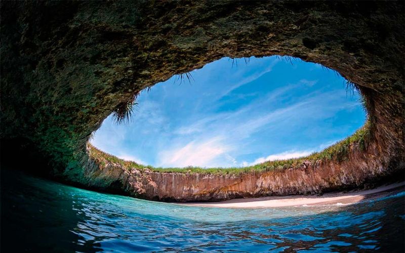 Mexico's Dual-Coast Beach Bonanza