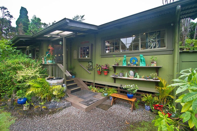 Cafe Ono, Volcano, Hawaii