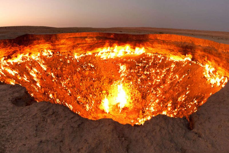 The Gates Of Hell (Darvaza Crater) – Turkmenistan