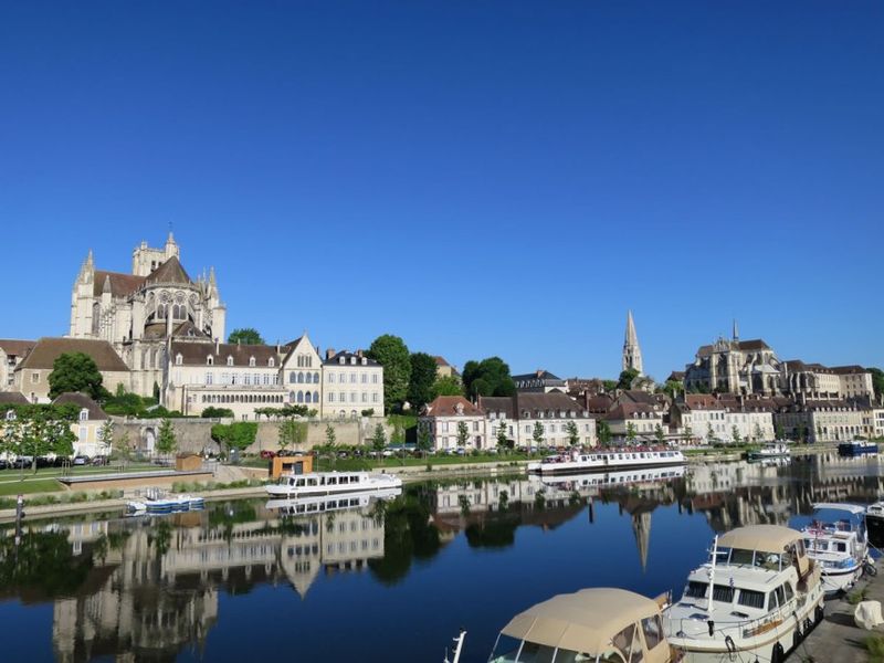 Auxerre Riverfront Walks