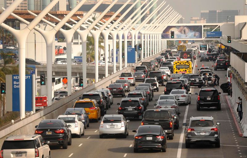 Los Angeles International: Traffic Jam Before Takeoff