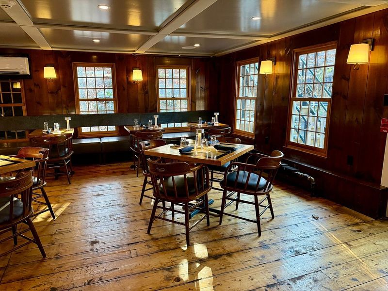 Pattaconk 1850 Bar & Grille, Chester, Connecticut