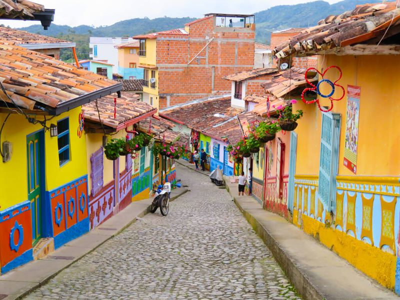 Guatapé's Color Explosion (Lasting Mark)