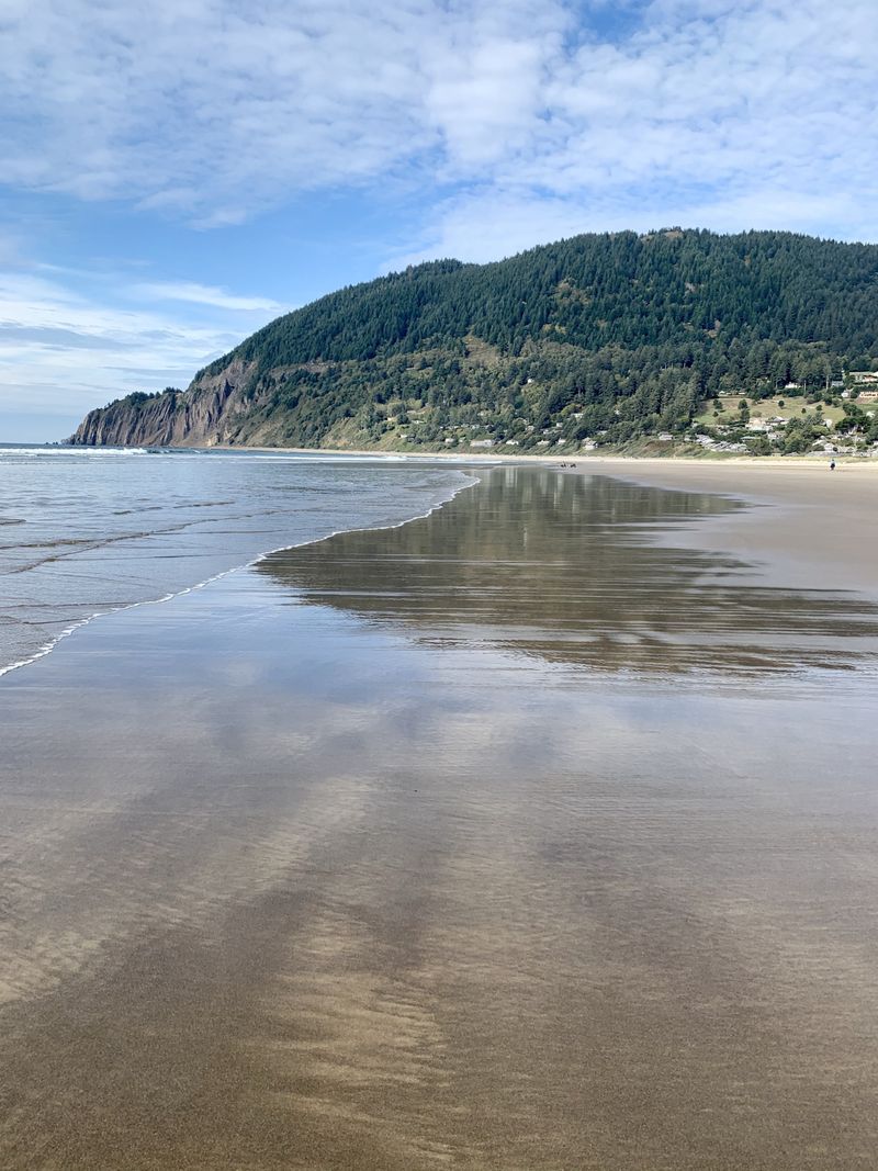 Manzanita, Oregon – Dramatic Cliffs Meet Affordable Charm