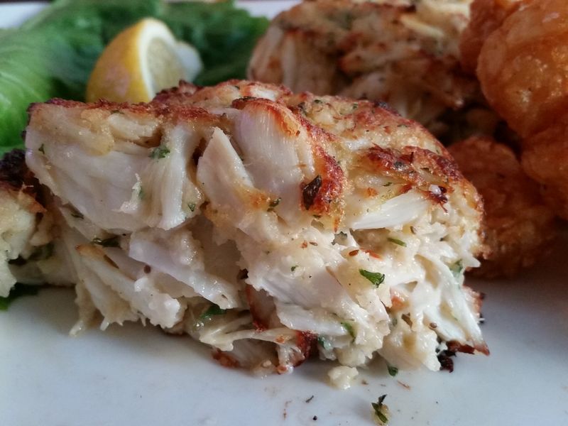 Delaware – Crab Cakes At Woody’s Dewey Beach