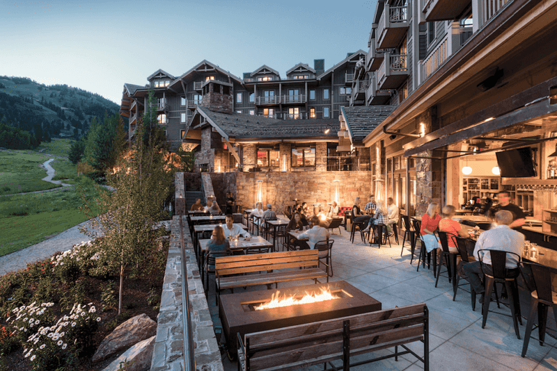 Cozy Stays at The Four Seasons (Win)