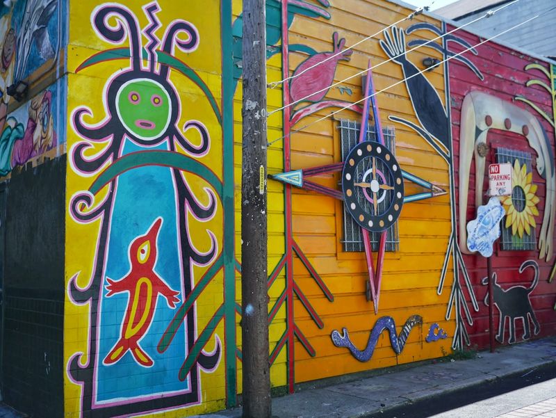 San Francisco's Mission District Alleys
