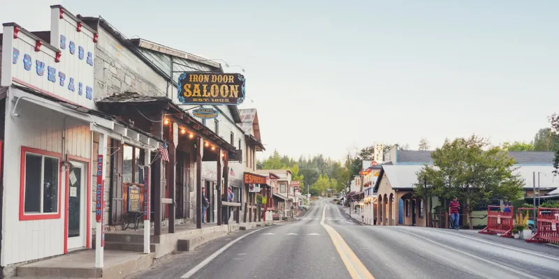 Groveland: Historic Gateway to Yosemite's North