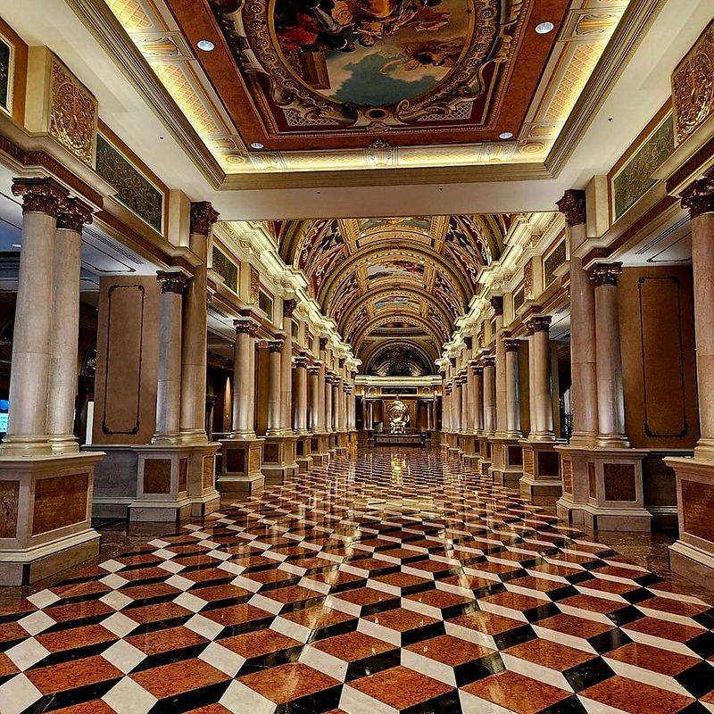 Getting Lost in Casinos