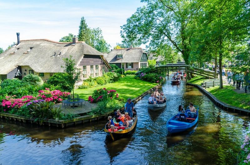 Giethoorn – Netherlands' Carless Village