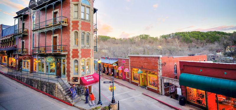 Eureka Springs Escape