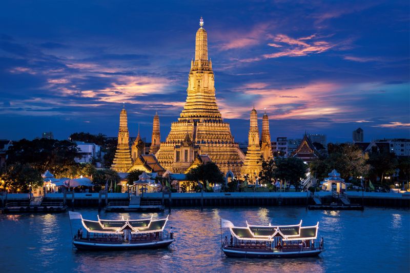 Tuk-Tuk Tours & Gem Scams – Bangkok, Thailand