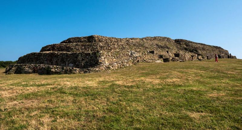 Barnenez Tomb - France (4850 BCE)