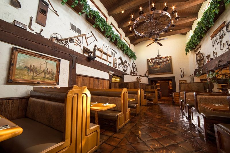 Harris Ranch Inn & Restaurant in Coalinga