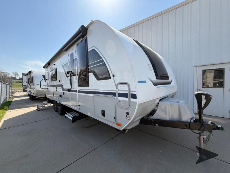 Lance 2285 Travel Trailer