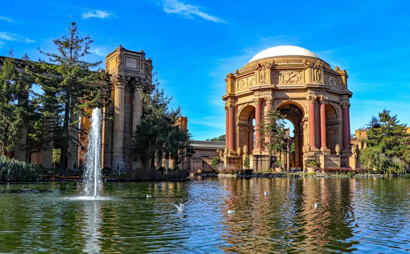 San Francisco, USA – Tech, Culture, And Iconic Views