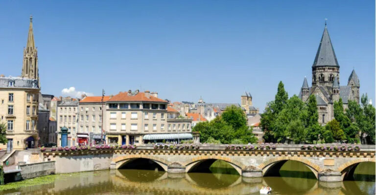 I Would Never Set Foot In These 5 French Cities Again + 2 That Beat Paris Anytime