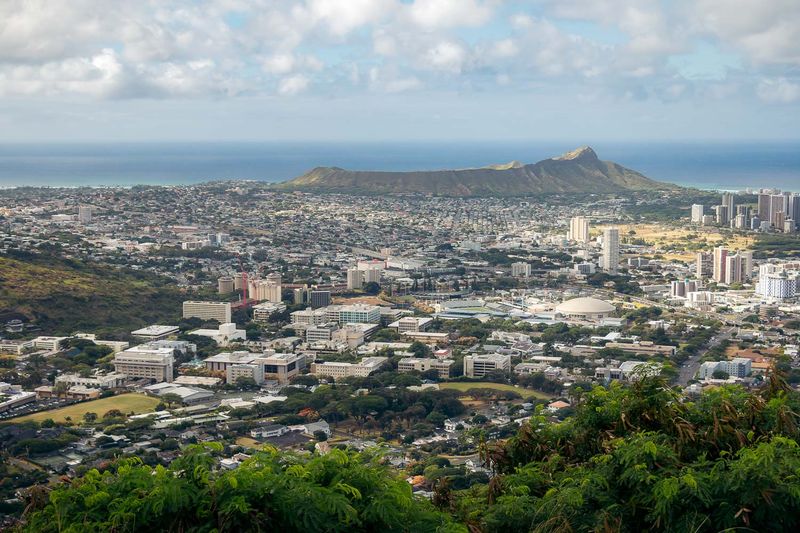Oahu, Hawaii: Honolulu's Concrete Jungle