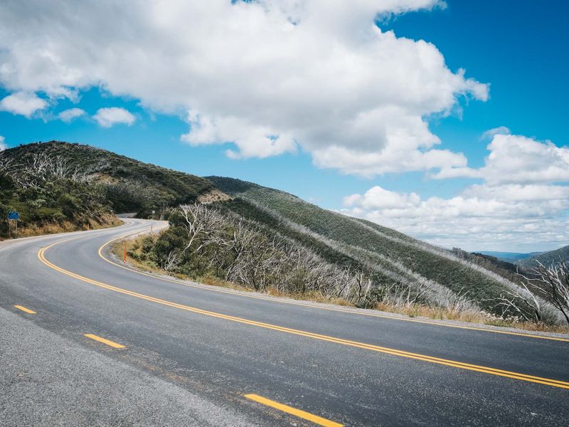 Great Alpine Road, Australia