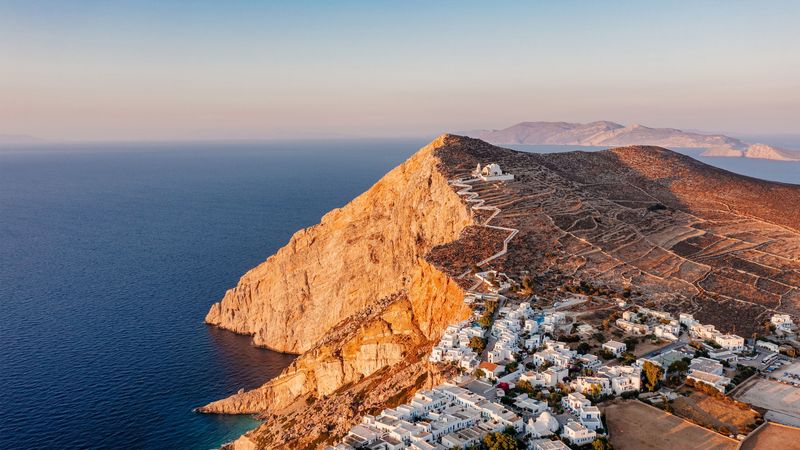 Folegandros: The Undiscovered Cycladic Beauty