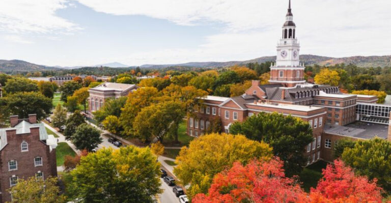 I’ve Seen A Lot Of Campuses: These 9 Were Next-Level Beautiful (And 3 I Didn’t Expect To Love)