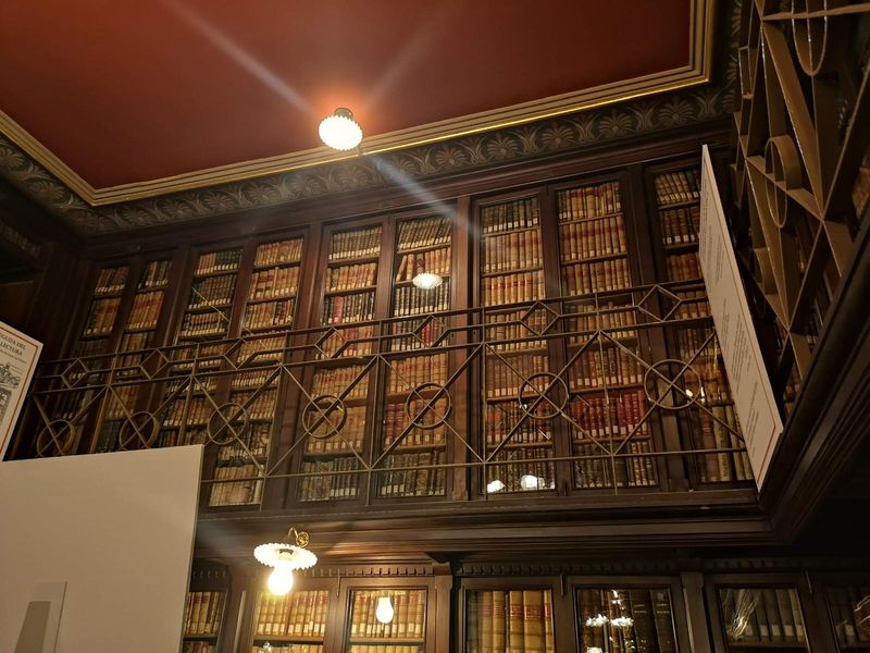 Biblioteca Arús