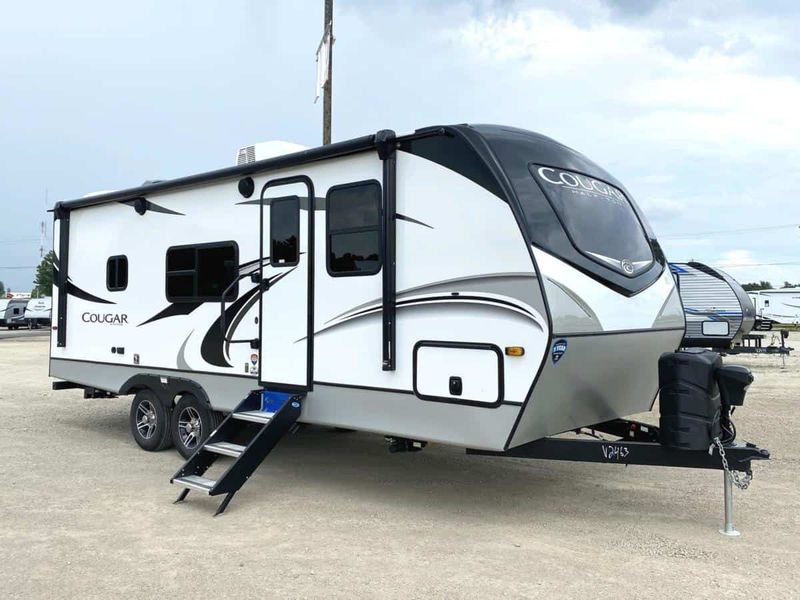 Keystone Cougar Half-Ton