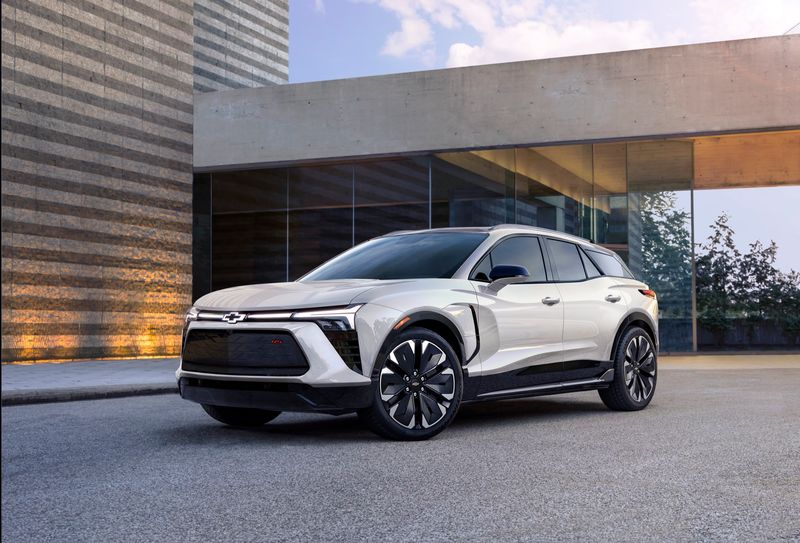 Chevrolet Blazer EV: Mainstream Electric Road-Tripper