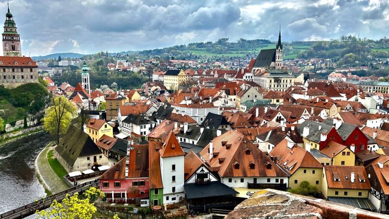 Český Krumlov's Riverside Charm
