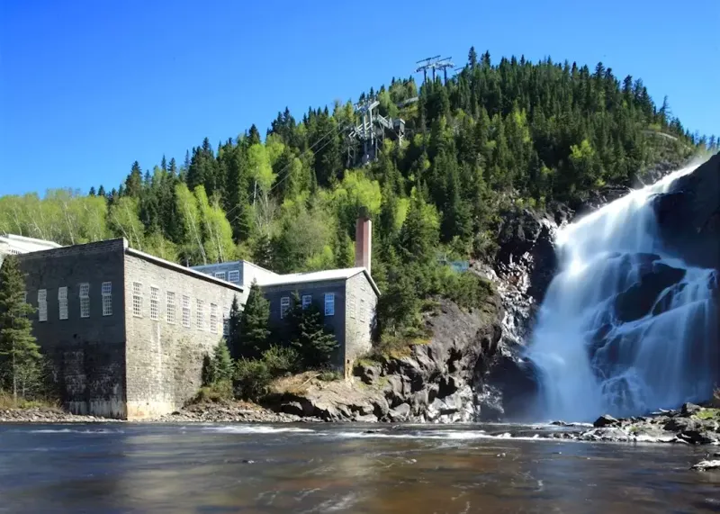 Val Jalbert, Canada