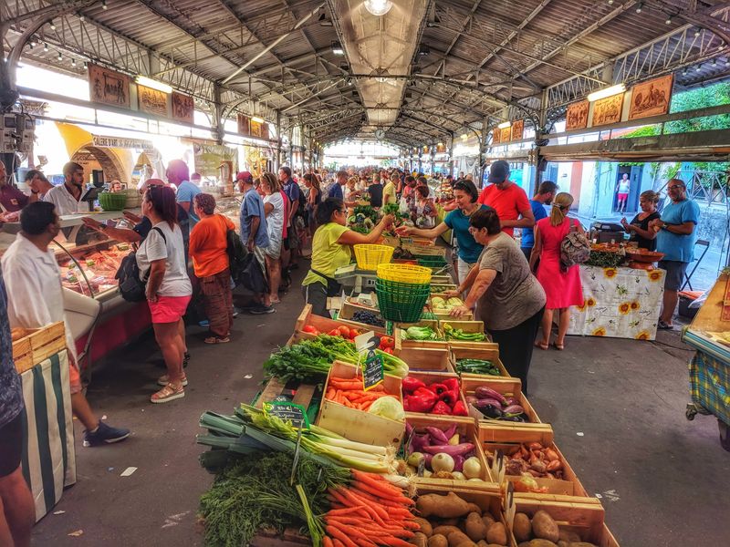 Marché Provençal: Flavors of the South