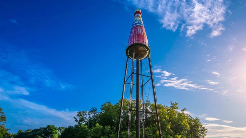 The World's Largest Catsup Bottle – Collinsville, Illinois