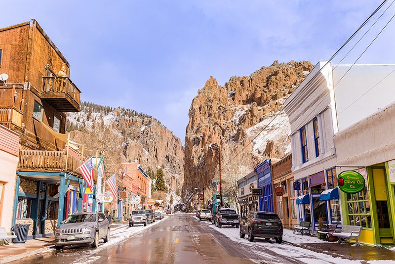 Creede: Dramatic Cliffs and Theatrical Charm