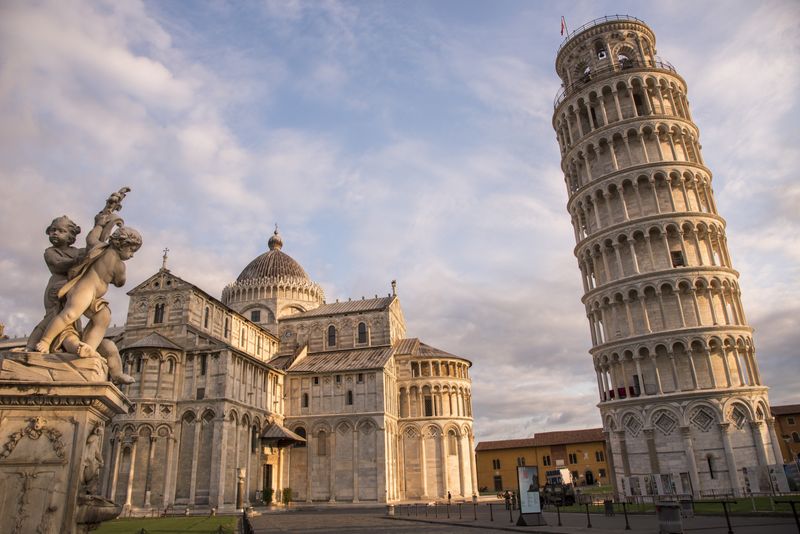 Pisa: One-Trick Tower That Falls Short