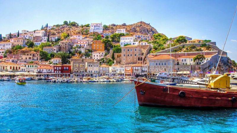 Hydra: The Car-Free Artist's Haven