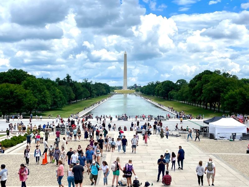 Washington DC: Political Cold Shoulder