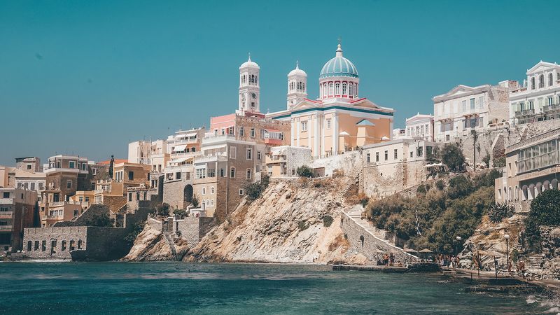 Syros Without Crowds (Bonus Gem)
