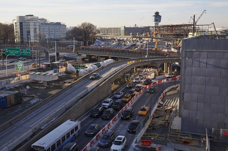 LaGuardia Airport (New York) (skip)