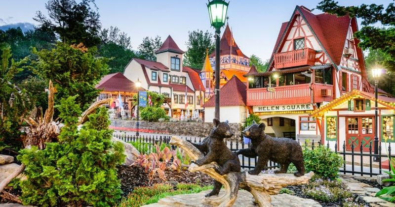 Helen's Alpine Village