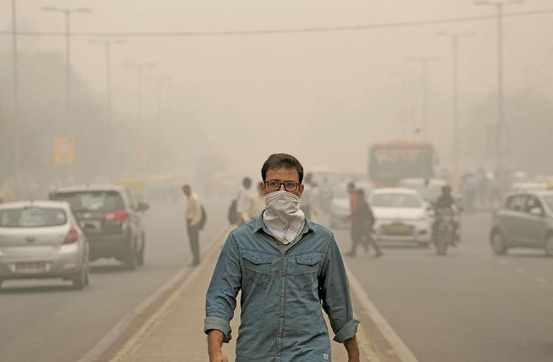 New Delhi Overstimulating Chaos (Never Again)