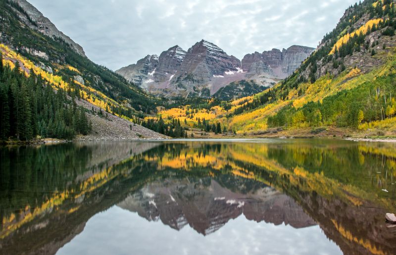 Colorado – Maroon Bells Fom Crater Lake