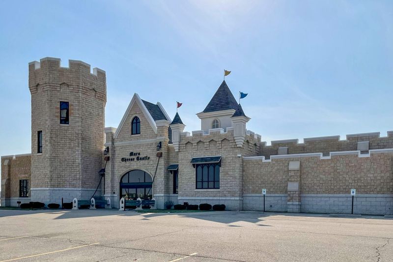 Mars Cheese Castle: Wisconsin's Dairy Kingdom