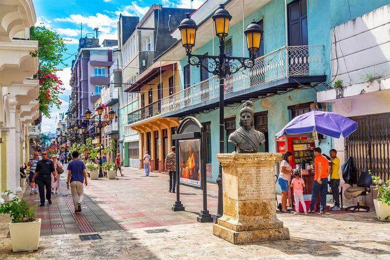 Santo Domingo Pickpockets