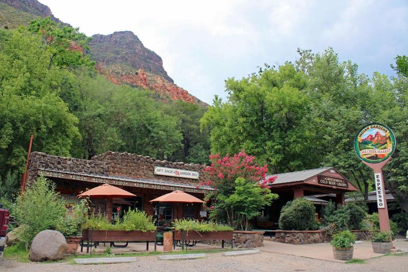 Indian Gardens Café