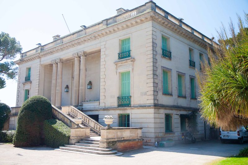 Villa Eilenroc: Aristocratic Splendor