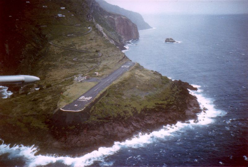 Saba's Treacherous Airport Approach