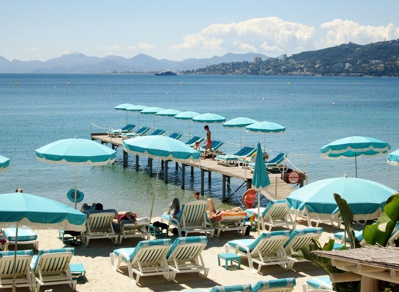 La Plage de Juan-les-Pins: The Iconic Beach Experience