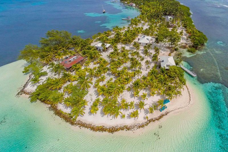 Pelican Beach – Belize